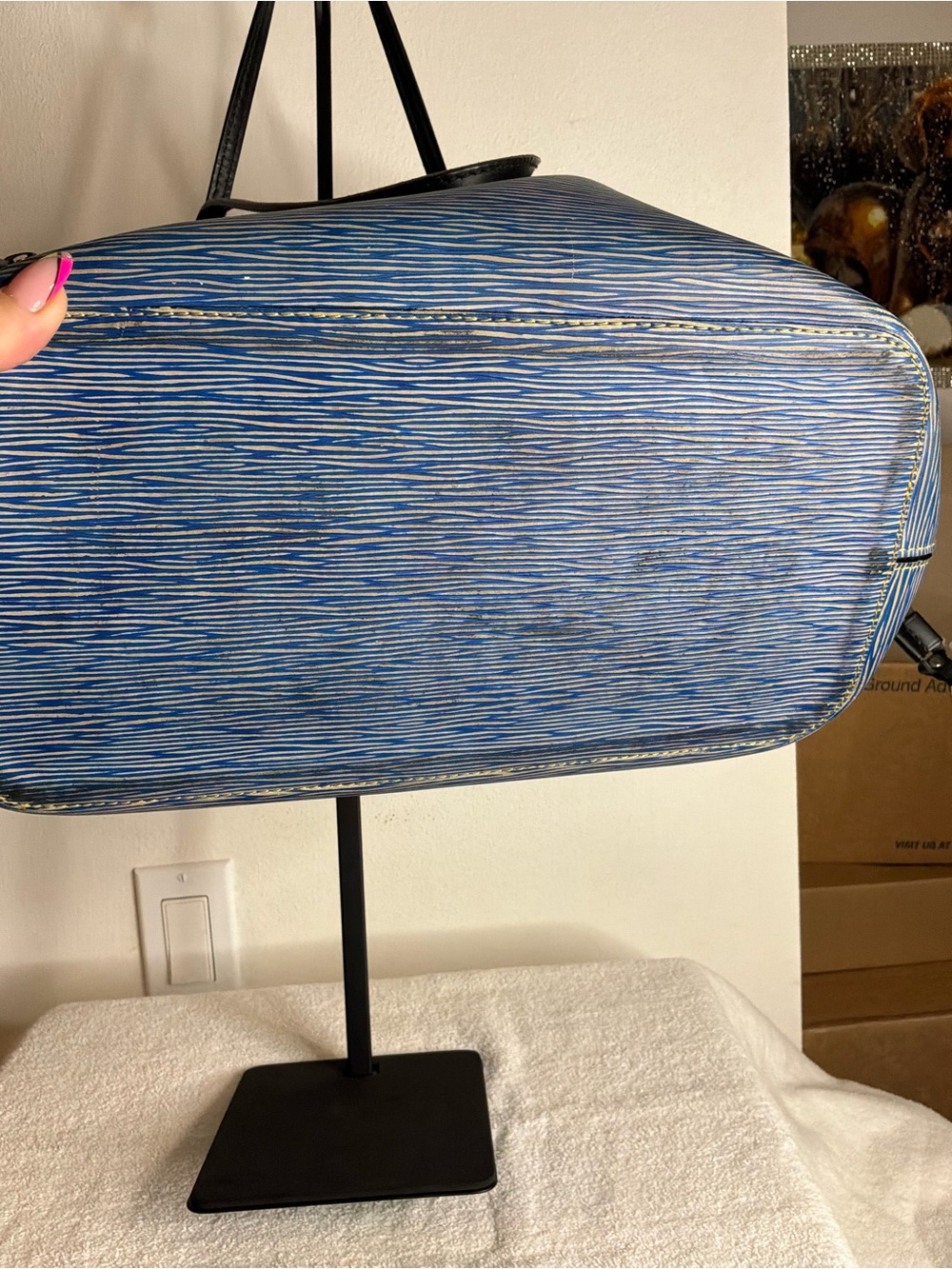 Louis Vuitton Blue Striated Epi Neverfull MM Leather Tote with Black Trim - Picture 6 of 9